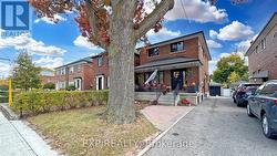 2 - 477A COSBURN AVENUE  Toronto, ON M4J 2N6