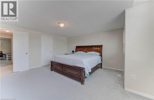 916 Veronica Court, Kitchener, ON - Indoor Photo Showing Bedroom