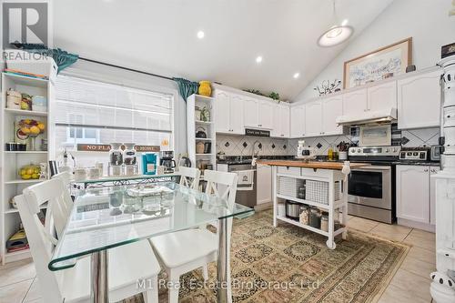84 Porter Court, Guelph (Pineridge/Westminster Woods), ON - Indoor Photo Showing Kitchen