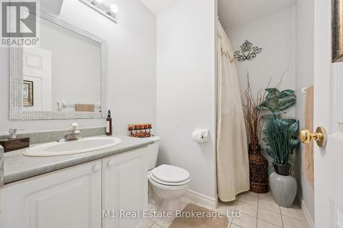 84 Porter Court, Guelph (Pineridge/Westminster Woods), ON - Indoor Photo Showing Bathroom