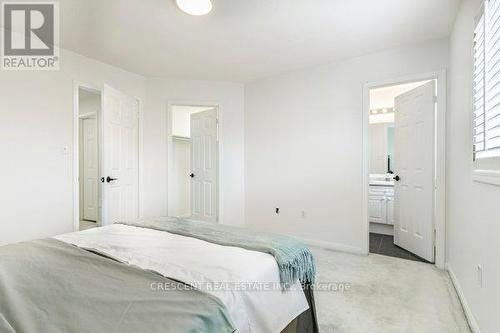 5971 Stonebriar Crescent, Mississauga, ON - Indoor Photo Showing Bedroom