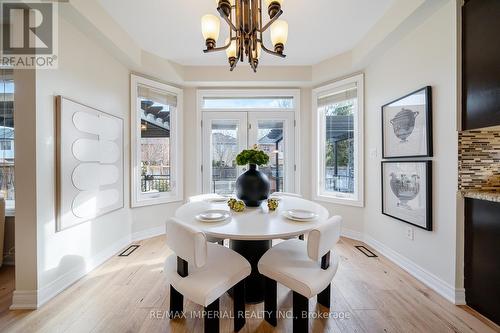 2252 Pine Glen Road, Oakville, ON - Indoor Photo Showing Dining Room