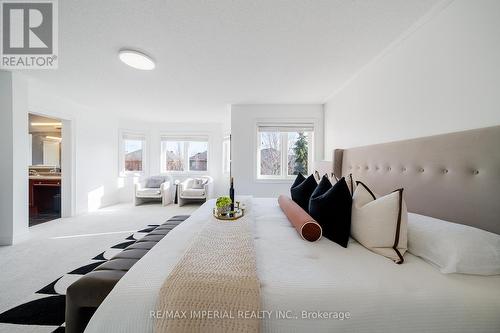 2252 Pine Glen Road, Oakville, ON - Indoor