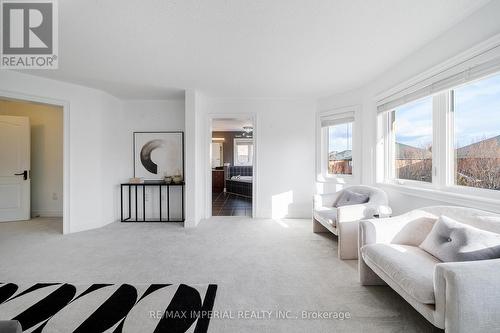 2252 Pine Glen Road, Oakville, ON - Indoor