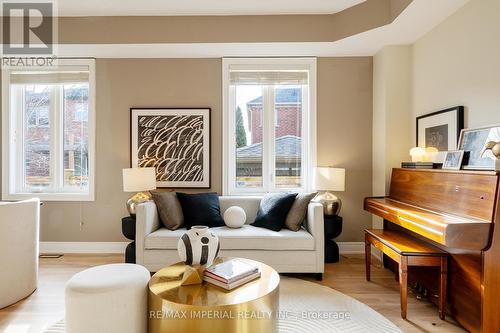 2252 Pine Glen Road, Oakville, ON - Indoor