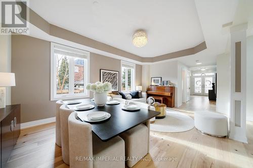 2252 Pine Glen Road, Oakville, ON - Indoor Photo Showing Dining Room