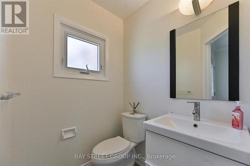 16 of 36 - 378 East 24Th Street, Hamilton, ON - Indoor Photo Showing Bathroom