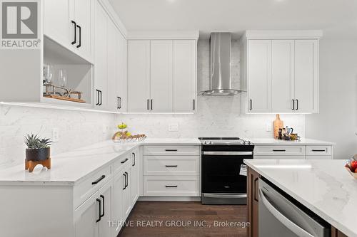 148 - 2261 Linkway Boulevard, London South (South A), ON - Indoor Photo Showing Kitchen With Upgraded Kitchen