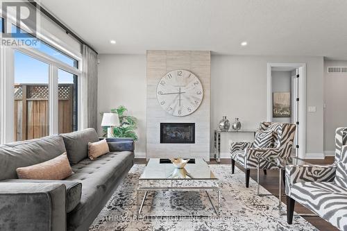 148 - 2261 Linkway Boulevard, London South (South A), ON - Indoor Photo Showing Living Room With Fireplace