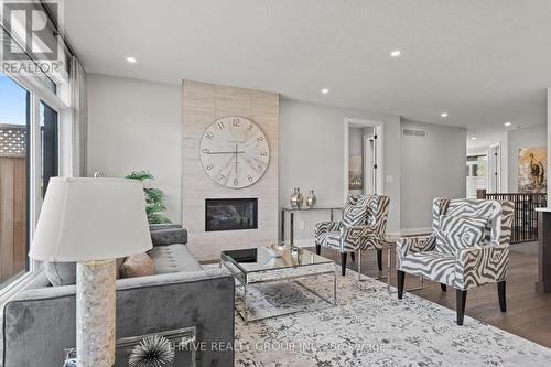 148 - 2261 Linkway Boulevard, London South (South A), ON - Indoor Photo Showing Living Room With Fireplace