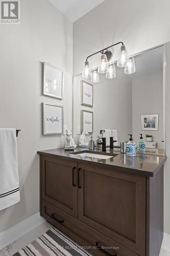 148 - 2261 Linkway Boulevard, London South (South A), ON - Indoor Photo Showing Bathroom