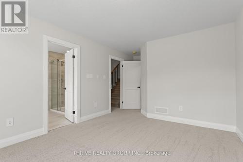 40 - 2261 Linkway Boulevard, London South (South A), ON - Indoor Photo Showing Other Room