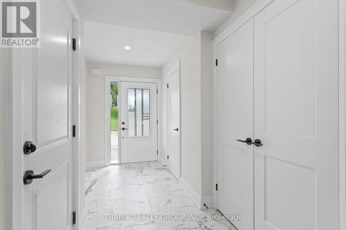 40 - 2261 Linkway Boulevard, London South (South A), ON - Indoor Photo Showing Other Room