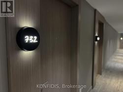 732 - 161 ROEHAMPTON AVENUE  Toronto, ON M4P 0C8