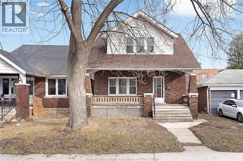 1184 BRUCE AVENUE  Windsor, ON N9A 4Y4