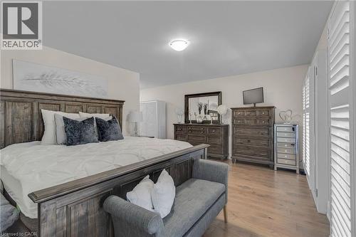 958 Beach Boulevard, Hamilton, ON - Indoor Photo Showing Bedroom