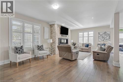 958 Beach Boulevard, Hamilton, ON - Indoor Photo Showing Living Room With Fireplace