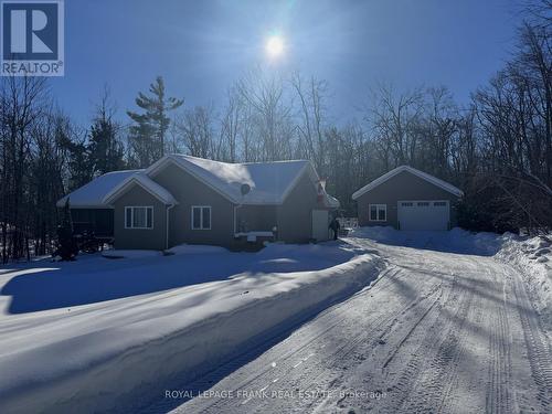 25 LAKELAND AVENUE  Trent Lakes, ON K0L 1J0