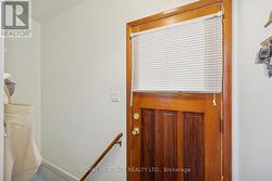 Separate Side Entrance - 