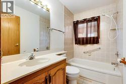 4pc Bathroom (main floor) - 