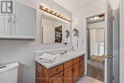 Main bath with ensuite privledges - 