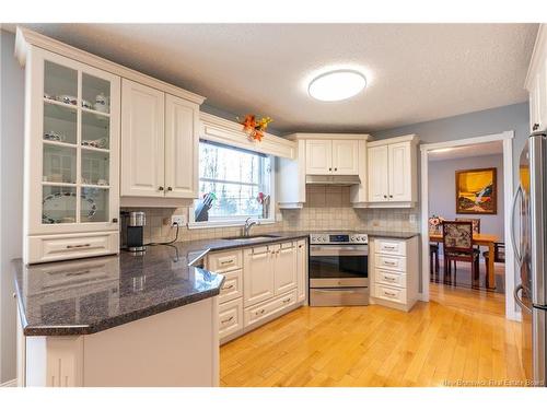 20 Gloucester Cres, Fredericton, NB 