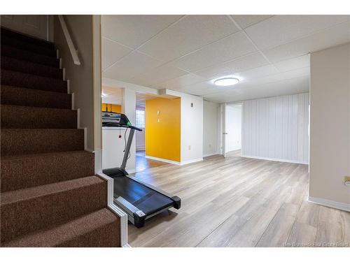 20 Gloucester Cres, Fredericton, NB 