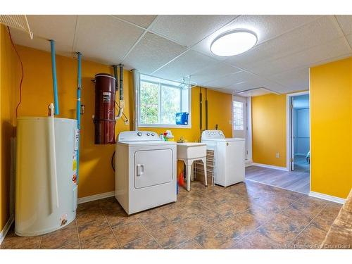 20 Gloucester Cres, Fredericton, NB 