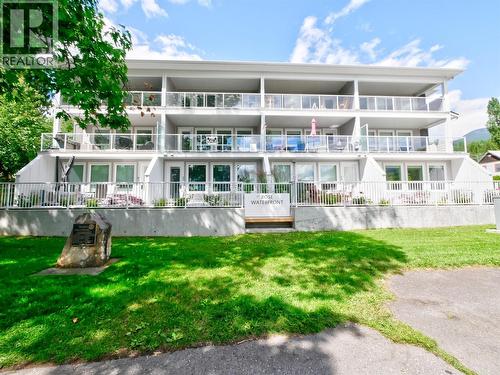 88 Nelson Avenue S Unit# 3, Nakusp, BC - Outdoor