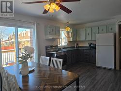 Nice  bright kitchen - 