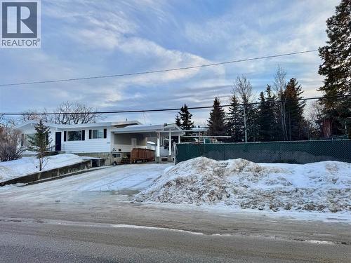 1501 111 Avenue  Dawson Creek, BC V1G 2X8