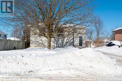 78 EGLINGTON STREET E  Kawartha Lakes (Lindsay), ON K9V 3Z5