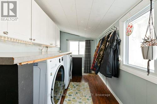 80 Edward Street, St. Thomas, ON - Indoor Photo Showing Laundry Room