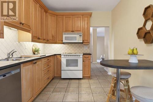 2162 Pauline Court, Burlington, ON - Indoor Photo Showing Kitchen With Double Sink
