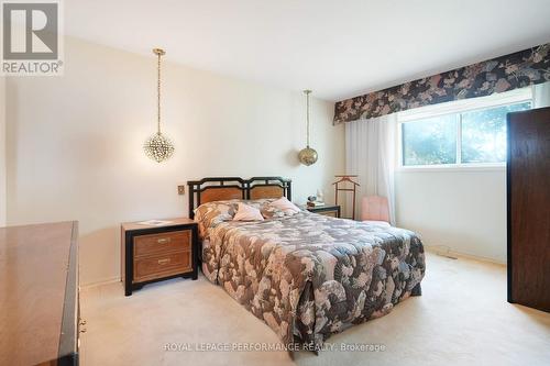 2194 Haig Drive, Ottawa, ON - Indoor Photo Showing Bedroom