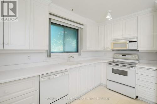 2194 Haig Drive, Ottawa, ON - Indoor Photo Showing Kitchen