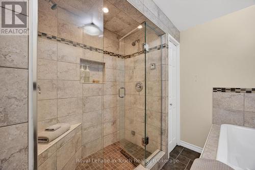 39 St. Laurent Boulevard, Tiny, ON - Indoor Photo Showing Bathroom