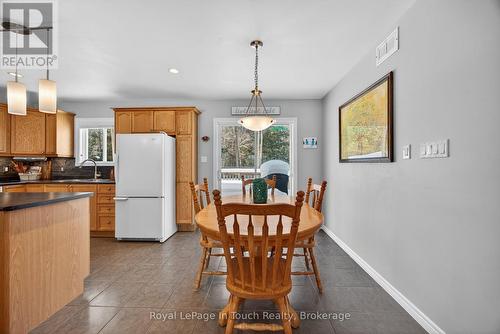 39 St. Laurent Boulevard, Tiny, ON - Indoor