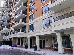 601 - 2 ABERFOYLE CRESCENT  Toronto, ON M8X 2Z8