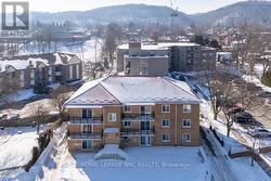 UNIT 201 - 14 JOHN STREET  Grimsby, ON L3M 1X5