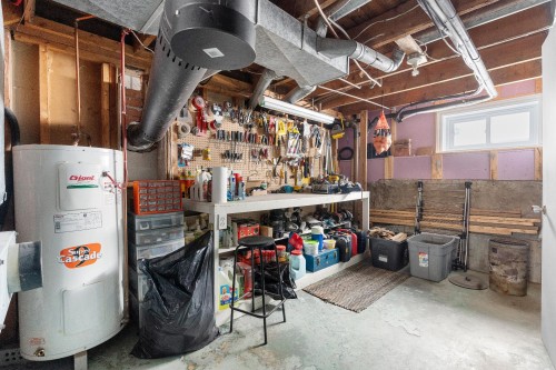 Atelier - 80 Rue Théophile-Hallé, Lévis (Les Chutes-De-La-Chaudière-Est), QC - Indoor Photo Showing Basement