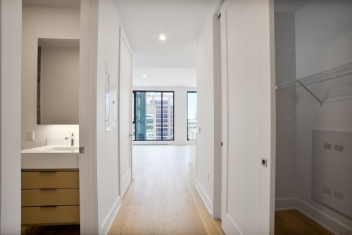 Mud Room - Ph2605-2060 Rue Peel, Montréal (Ville-Marie), QC - Indoor Photo Showing Other Room