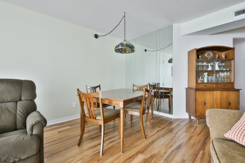 Dining Room - 307-520 Place Juge-Desnoyers, Laval (Pont-Viau), QC - Indoor