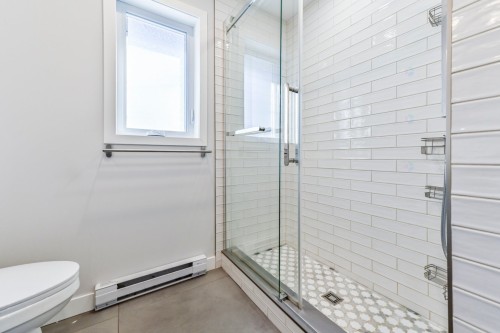 Salle de bains - 525 Rue Laurier, Saint-Jean-Sur-Richelieu, QC - Indoor Photo Showing Bathroom