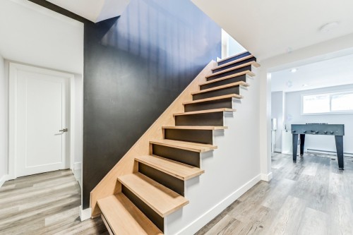 Escalier - 525 Rue Laurier, Saint-Jean-Sur-Richelieu, QC - Indoor Photo Showing Other Room