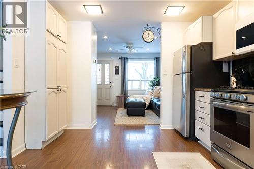 717 Knox Avenue, Hamilton, ON - Indoor Photo Showing Kitchen