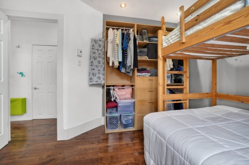 Chambre à coucher - 4784 Rue Parthenais, Montréal (Le Plateau-Mont-Royal), QC - Indoor Photo Showing Bedroom