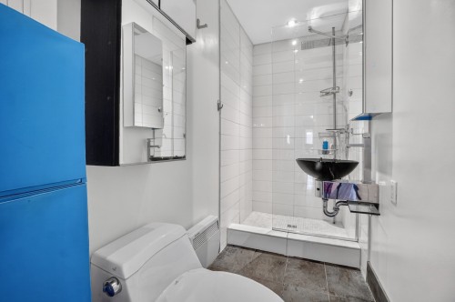 Salle de bains - 4784 Rue Parthenais, Montréal (Le Plateau-Mont-Royal), QC - Indoor Photo Showing Bathroom