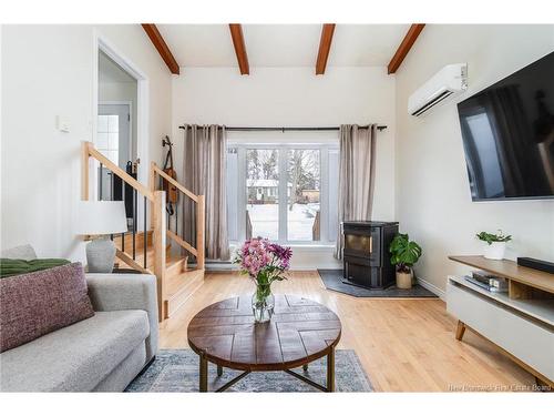 43 William St, Fredericton, NB 