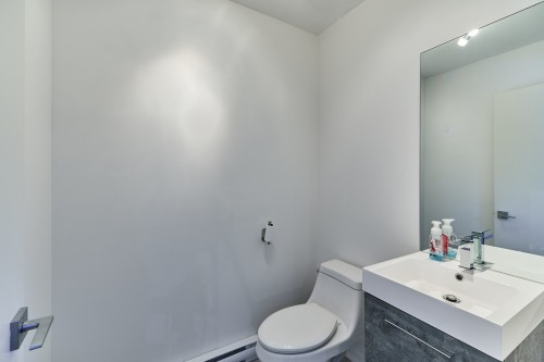 Powder room - 461 Rue De St-Gabriel, Mascouche, QC - Indoor Photo Showing Bathroom